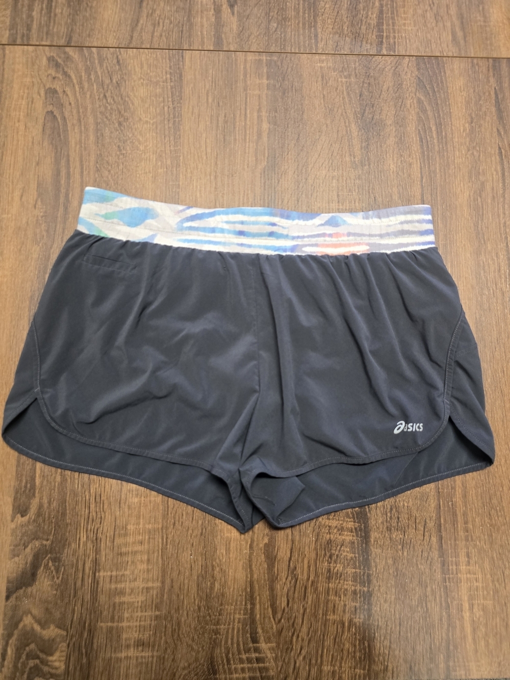 ASICS Women's Running Shorts Black Printed Waistband Athletic Lined Size Large